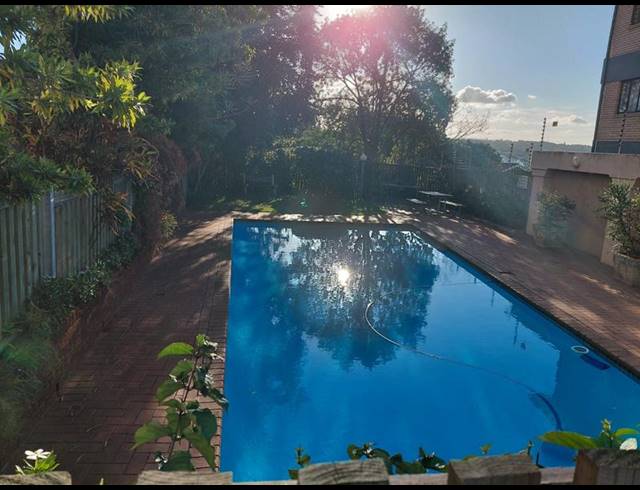 2 BEDROOM APARTMENT FOR SALE IN GLENWOOD